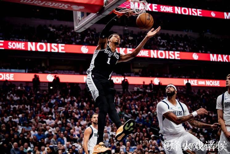 文班亚马21分钟正负值+21，一人统治雷霆内线攻防