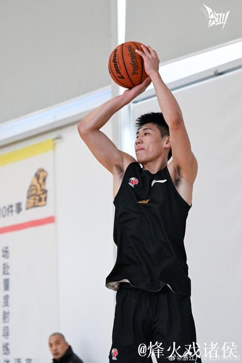 广厦男篮发布青年队图集：U19决赛阶段定档12月20日